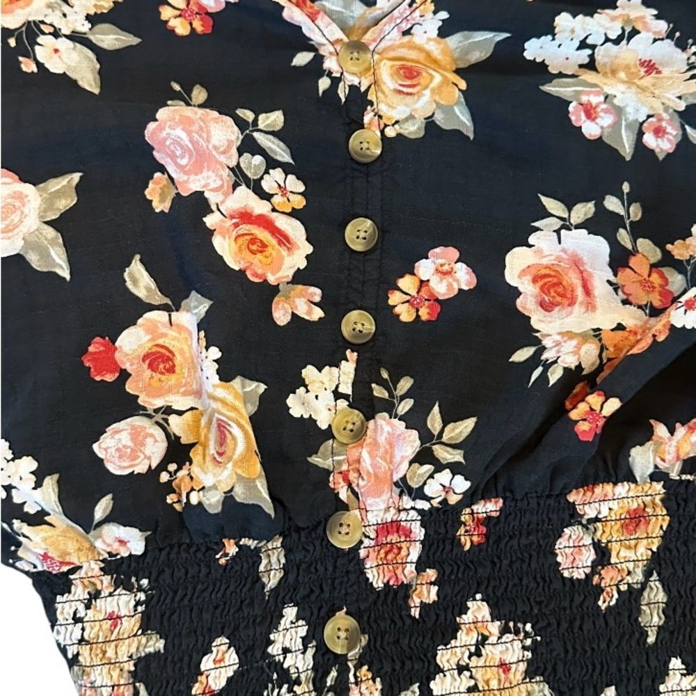 Planet Gold Junior's Smocked Floral Print Top Black Size X-Large - Picture 8 of 9